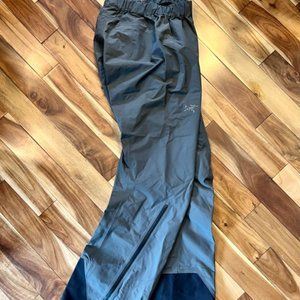 Arc'teryx Alpha SL Gore-Tex Rain Pants - size XS